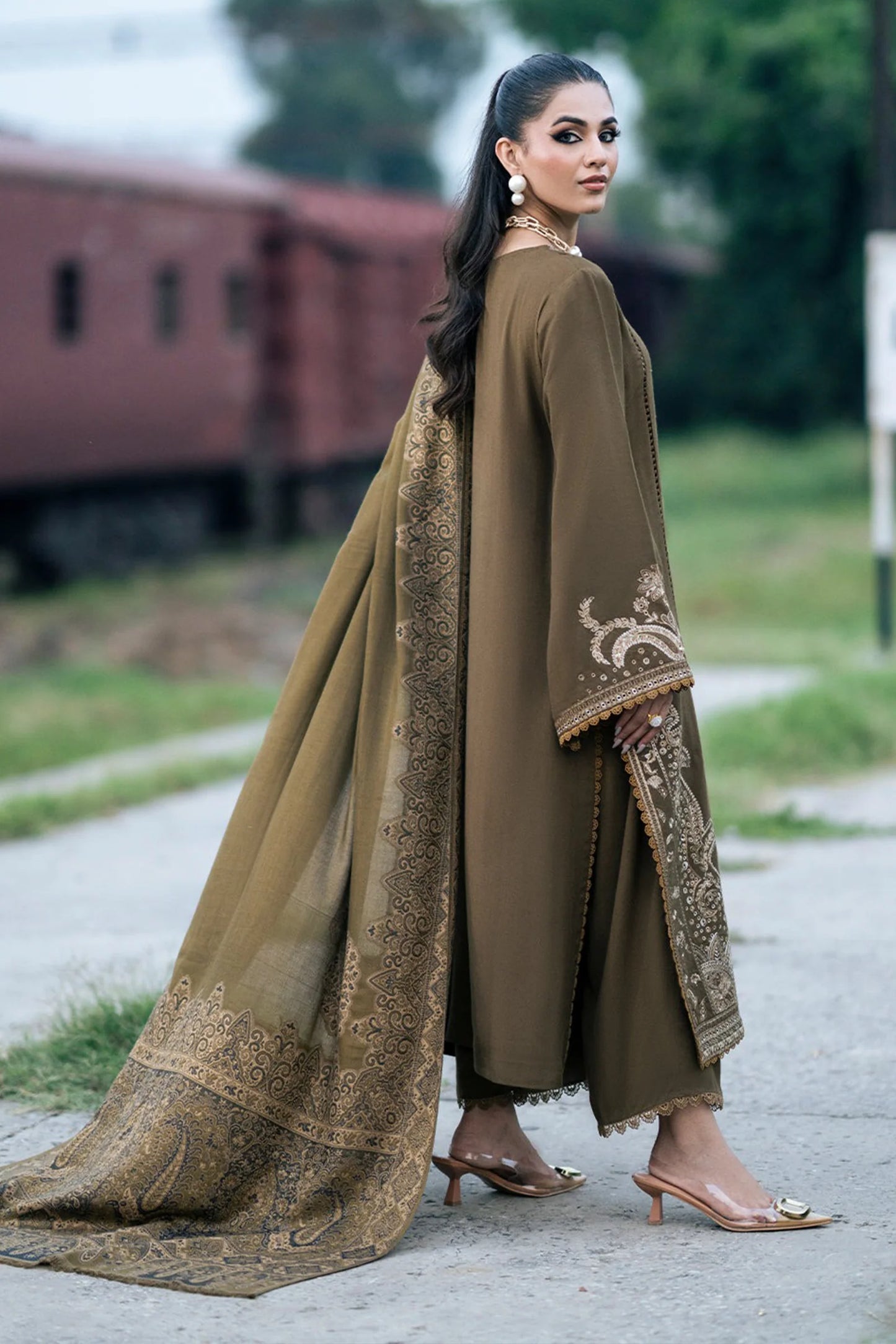 ZN1116 - Winter Jazmin 3PC Dhanak Embroidered Suit