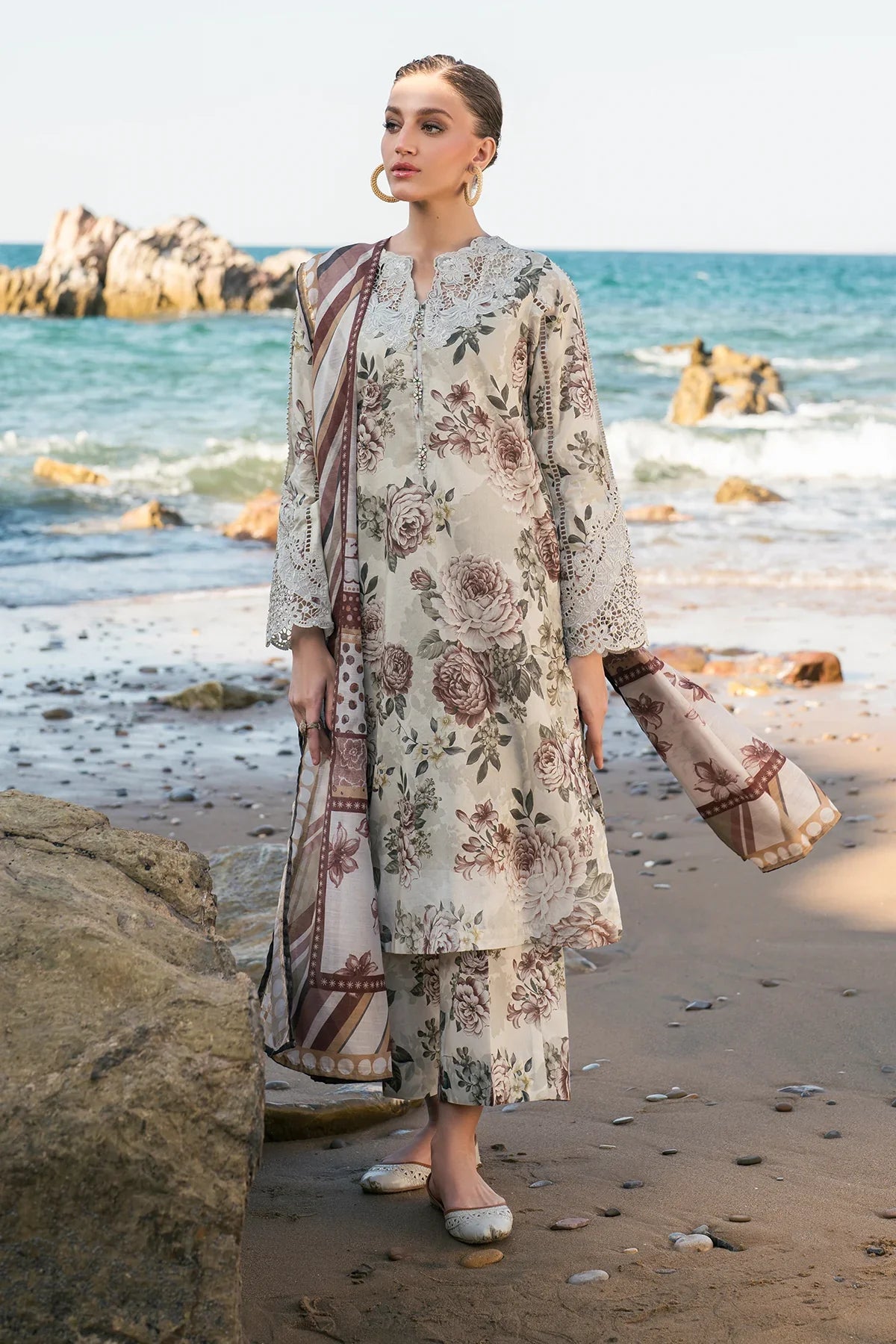 EMBROIDERED PRINTED LAWN SF-4126