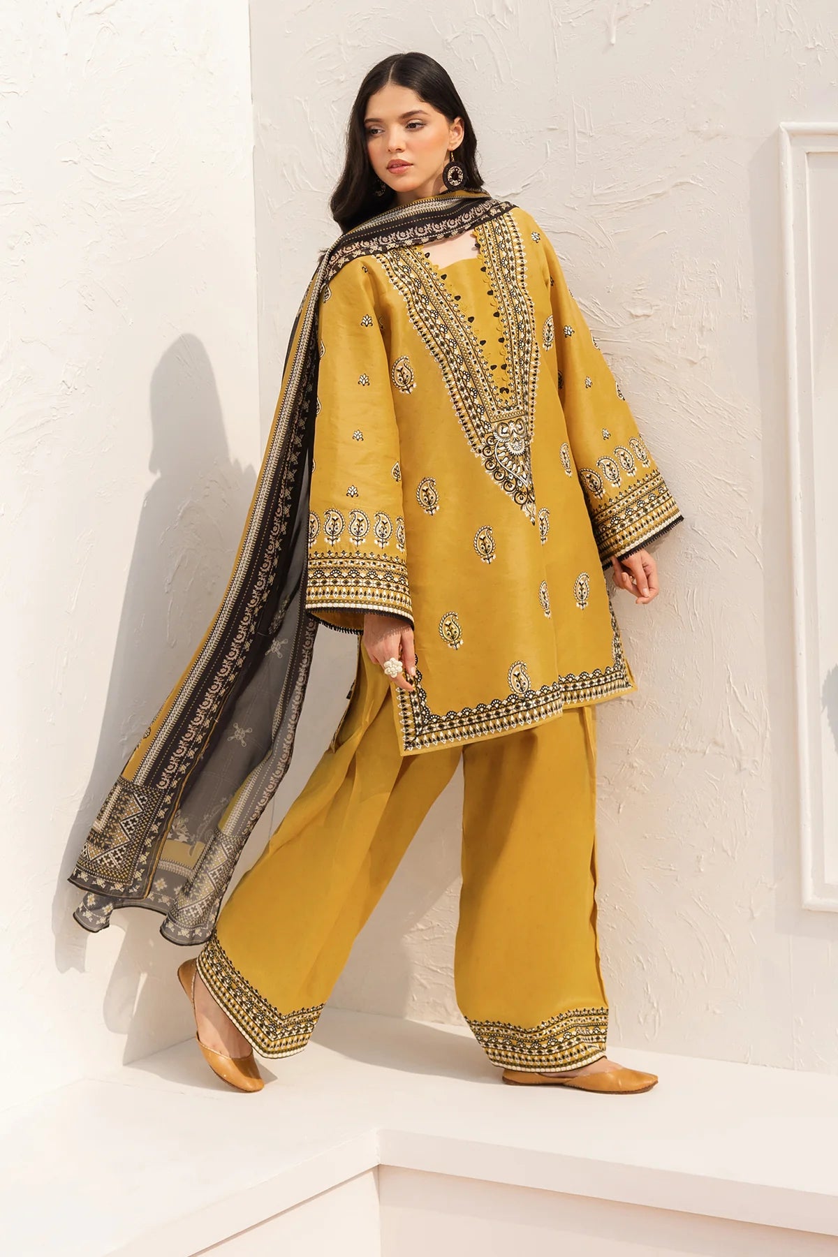 EMBROIDERED DHANAK SF-4153