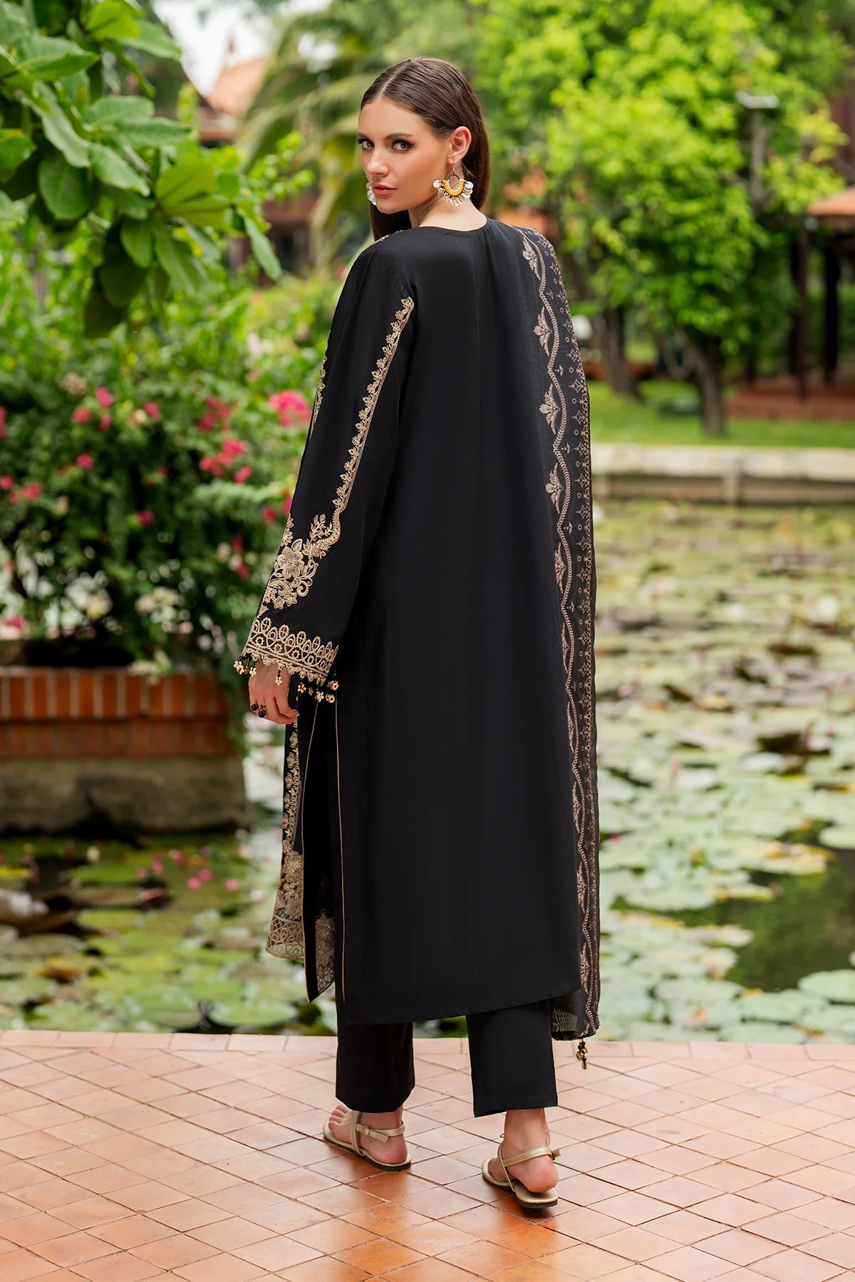 EMBROIDERED DHANAK UF-4201