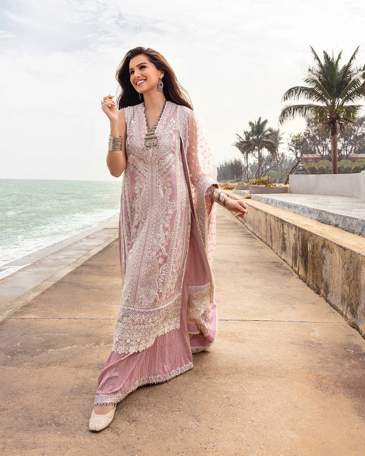 FAIZA SAQLAIN (ZINNIA LUXURY Lawn 25 Amaryllis-02)