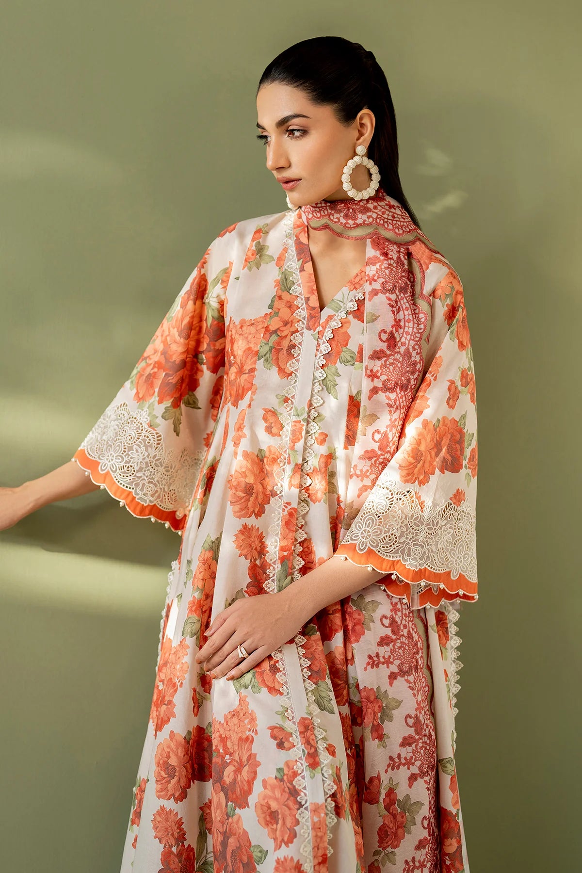 Baroque D-16A Linen