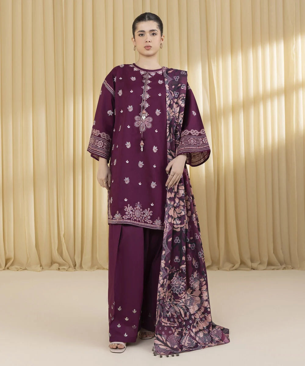 3 Piece - Embroidered Dhanak Winter Suit