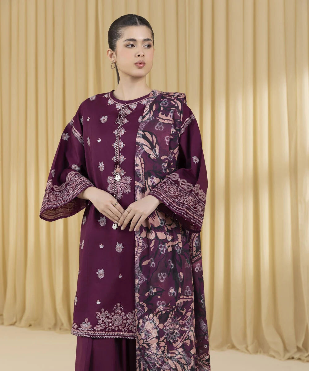 3 Piece - Embroidered Dhanak Winter Suit