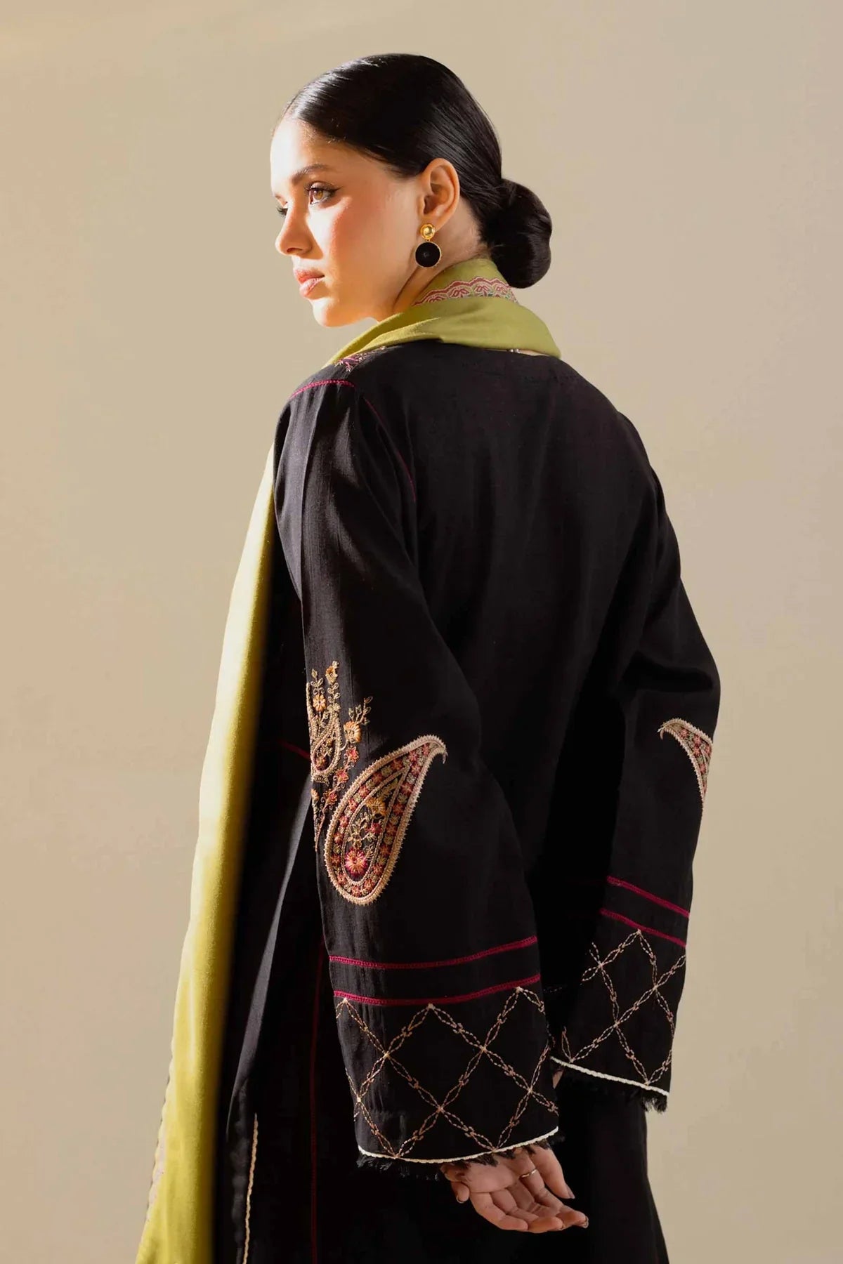 ZARA SHAH JAHAN - 3PC DHANAK EMBROIDERED SHIRT WITH TWILL PRINTED SHAWL AND TROUSER