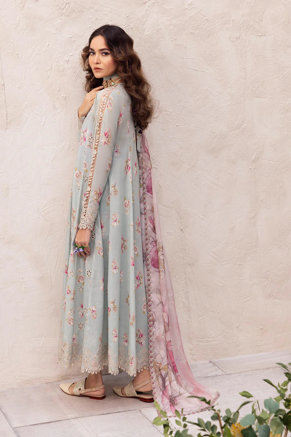 DL-10 Embroidered Lawn