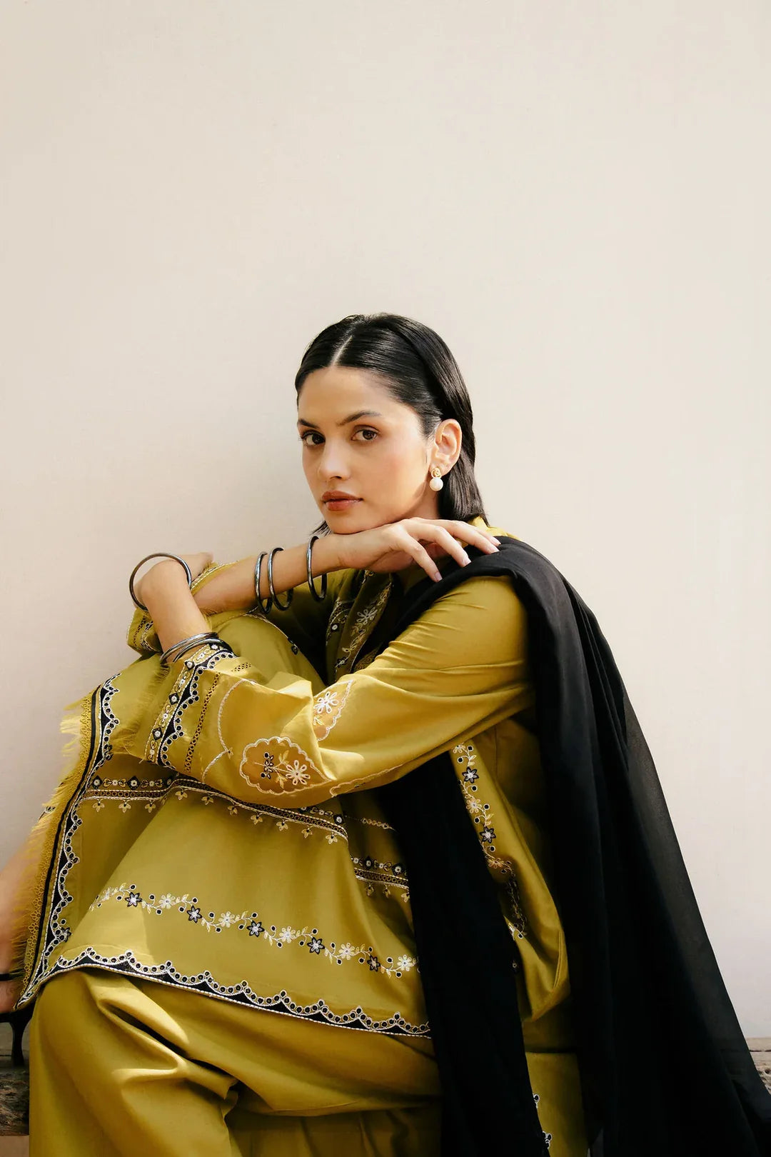 ZARA SHAH JAHAN - 3PC DHANAK EMBROIDERED SHIRT WITH DHANAK EMBROIDERED SHAWL AND TROUSER