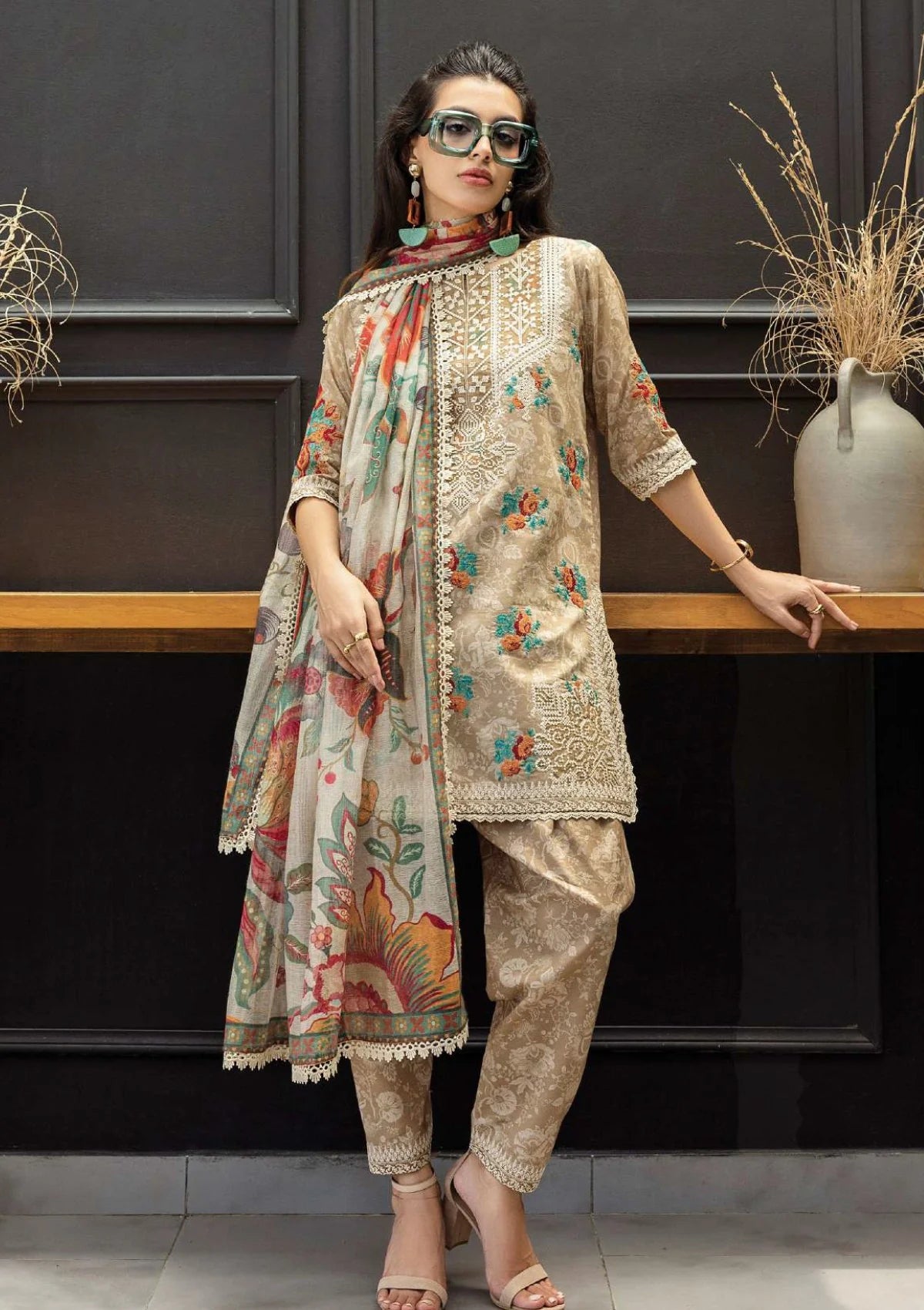 Zainab Chottani - Tahra 25
