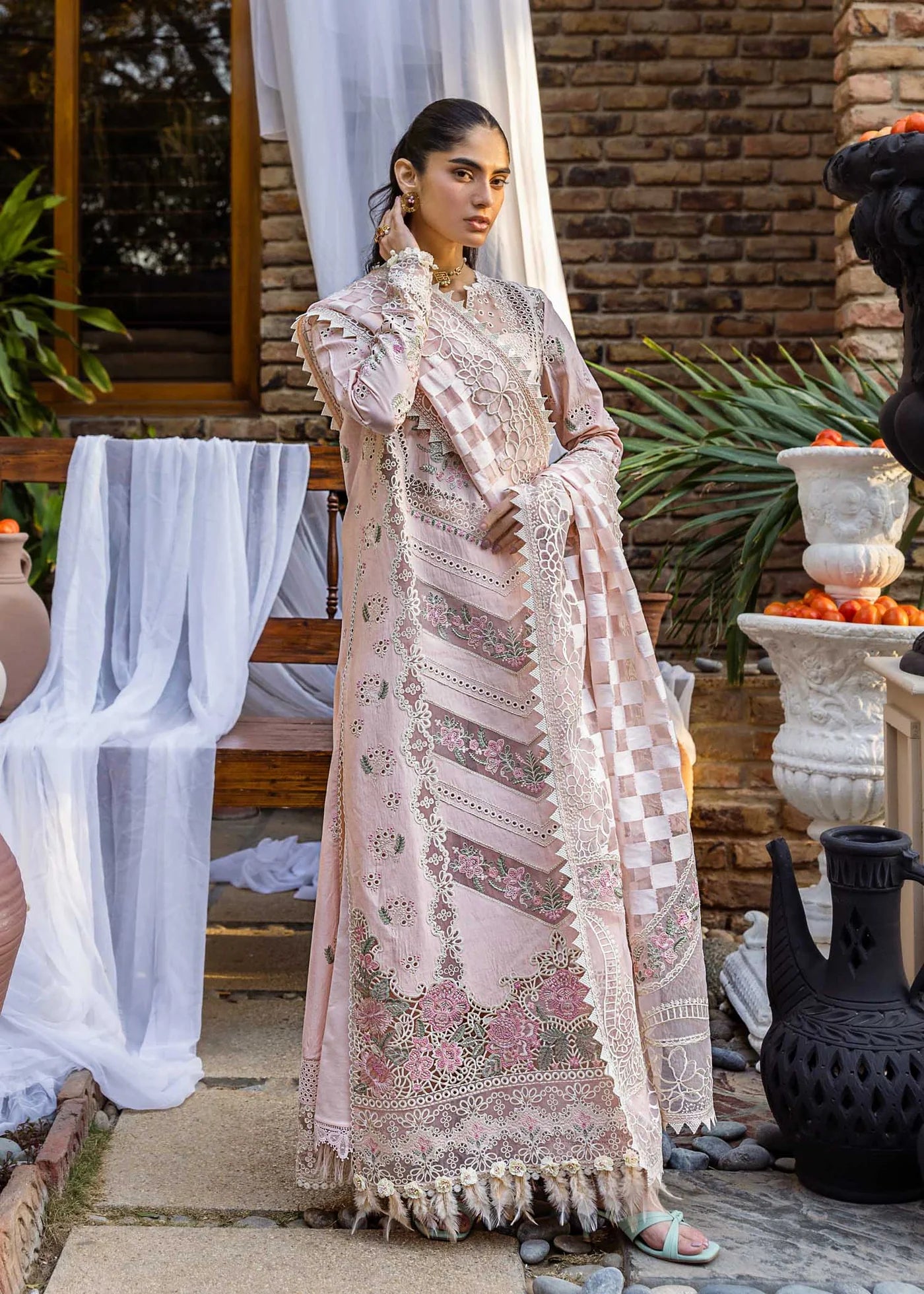 Akbar Aslam Luxury Lawn Florin