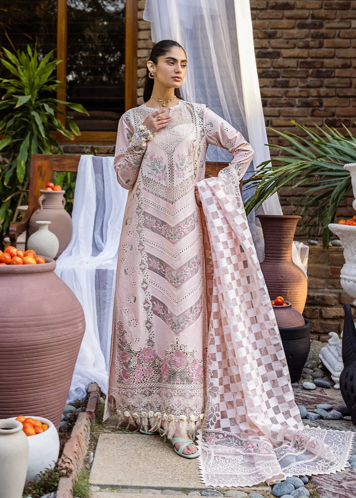 Akbar Aslam Luxury Lawn Florin