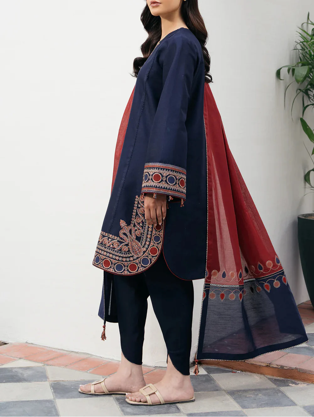 Grace S1214-Embroidered 3pc DHANAK