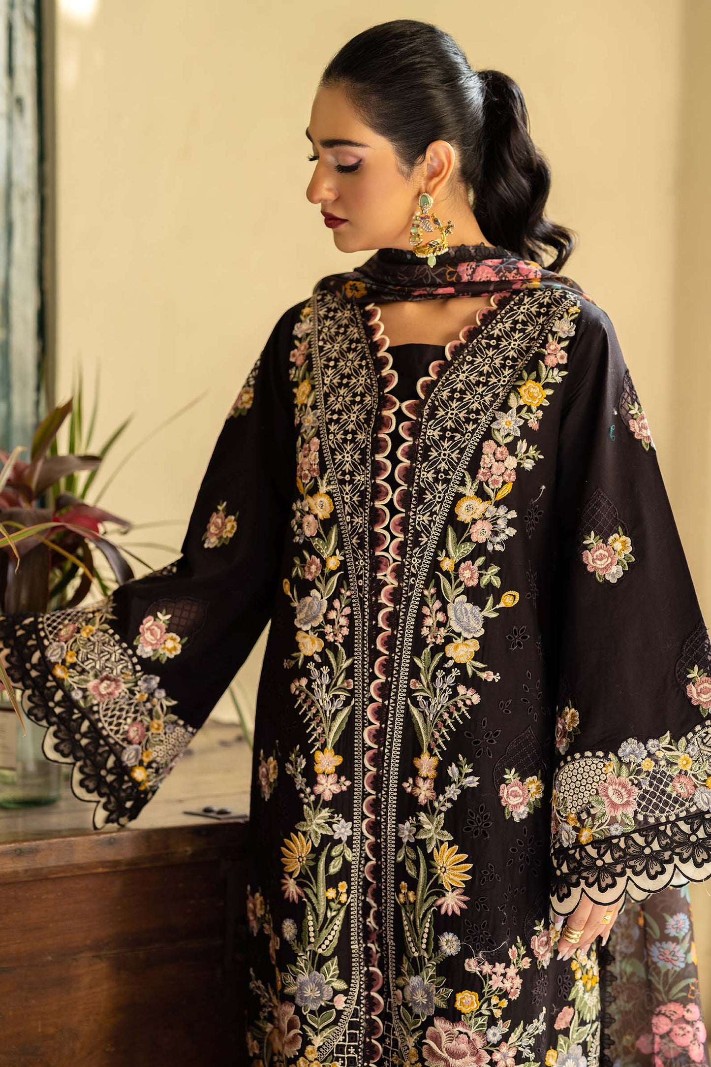 Koyal 3Pc Luxury Lawn Embroidered