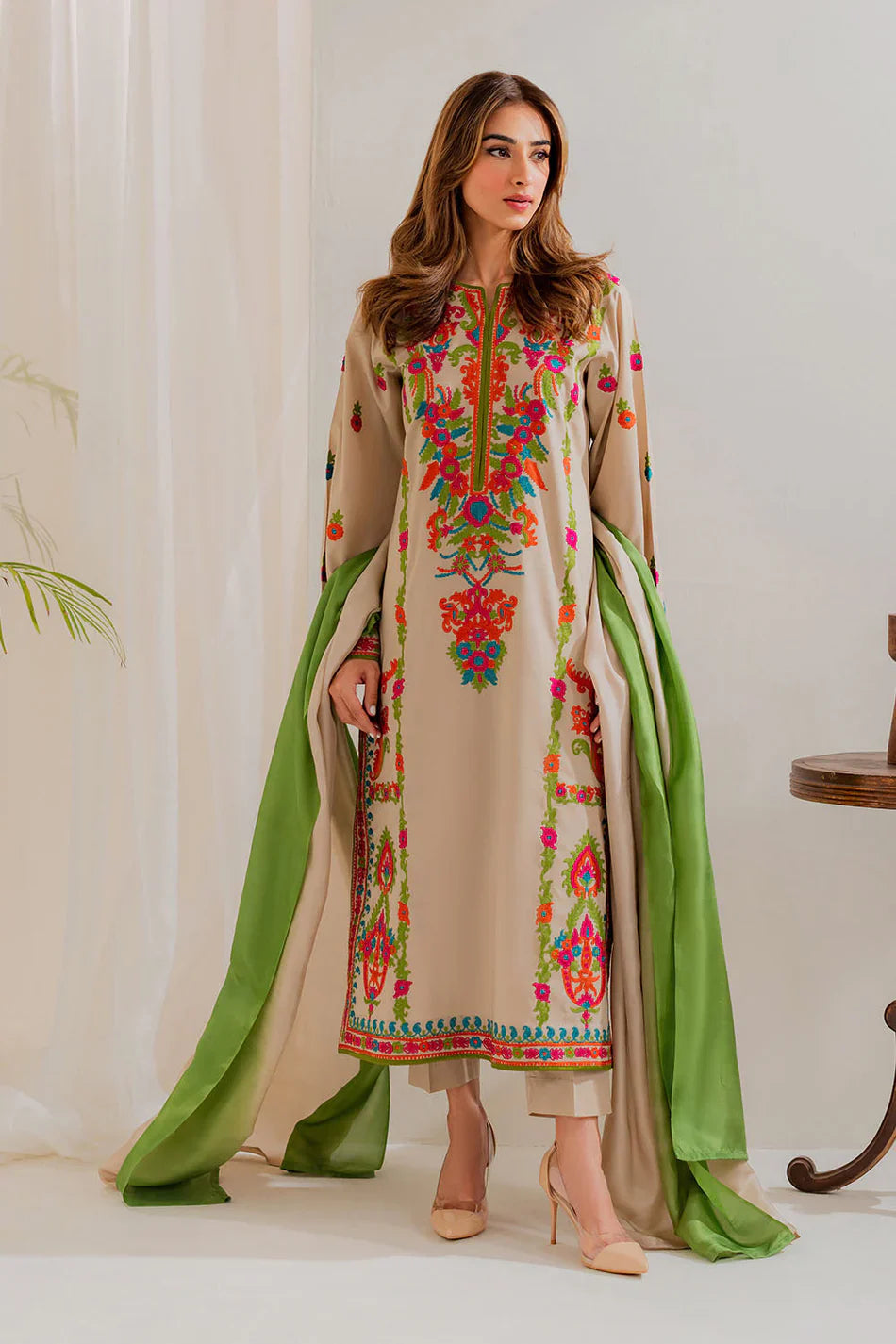 VINTAGE-3PC LAWN EMBROIDERED SHIRT WITH CHIFFON TYE&DYE DUPATTA & TROUSER-BIC-4636