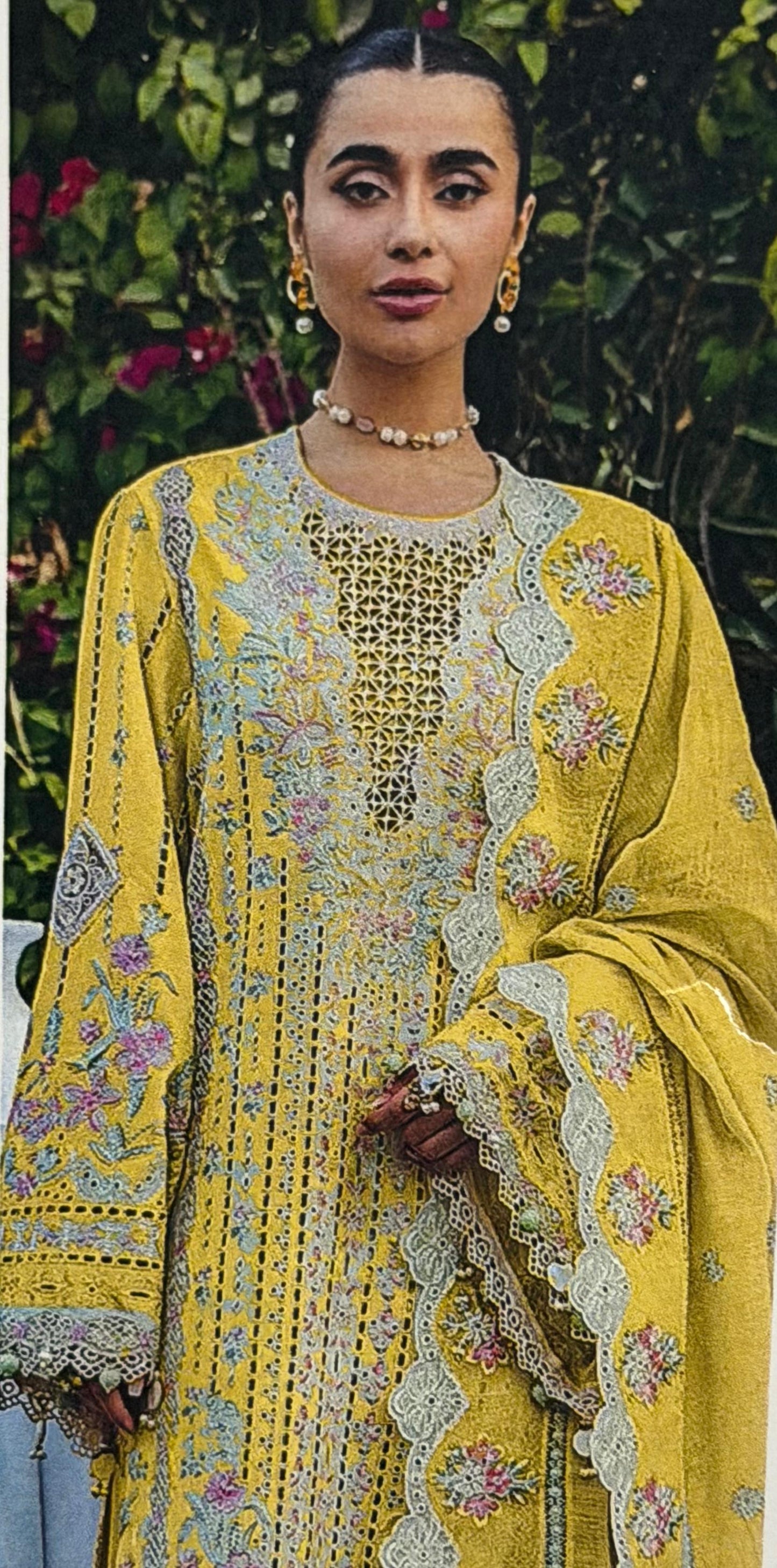 Akbar Aslam Luxury Lawn Florin 4