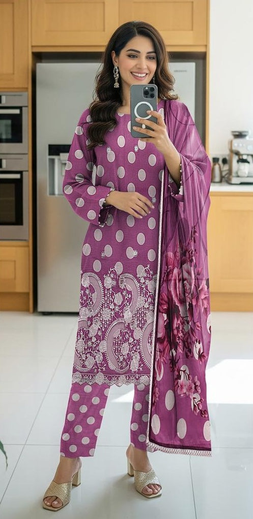 Alkaram Luxury Lawn Collection Embroidered Printed Lawn 3Pc Unstitched D#04