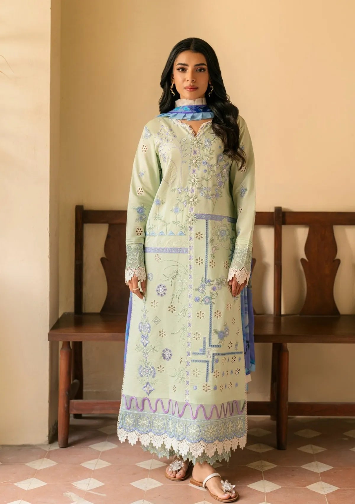 Roheenaz Aashiyana Dhanak RNZ-07A